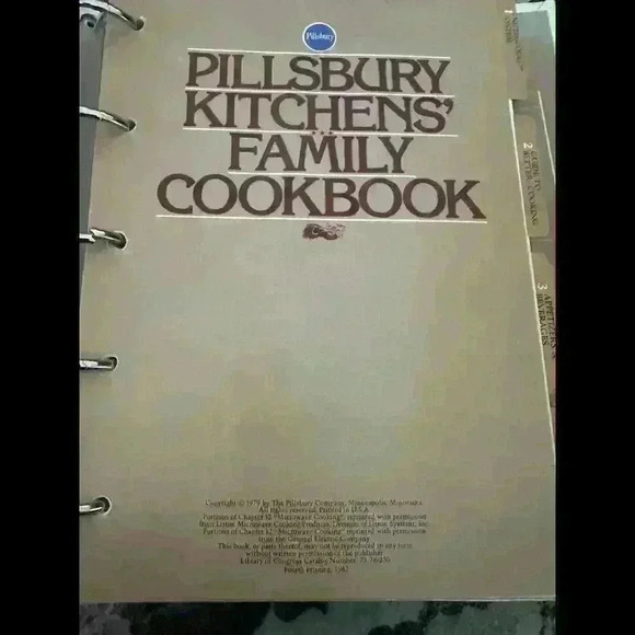 Pillsbury Kitchens' Cookbook- Hardcover - Ring Binder- Vntg 4th Printing 1979 - Picture 6 of 8